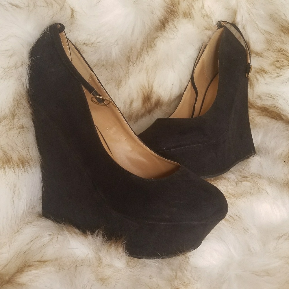Black Platforms